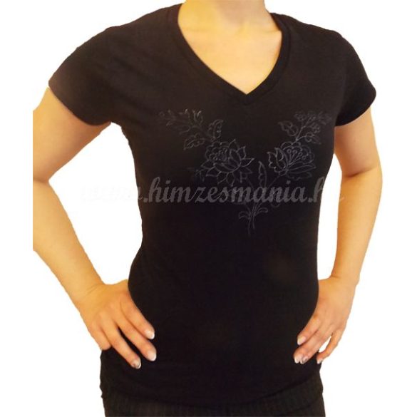 Hímzésmánia - hímezhető kalocsai mintás V nyakú póló - fekete