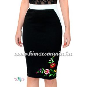 Elegant skirt - folk hand embroidered - tradicional Kalocsa motif - cream