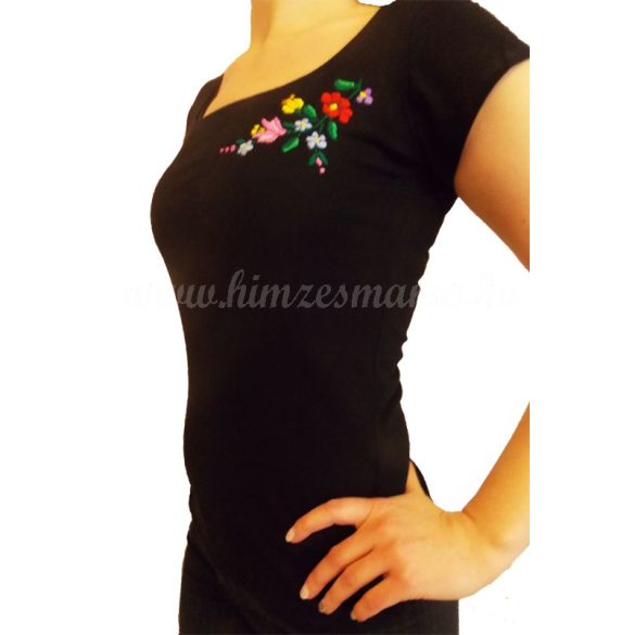 Hímzésmánia póló kalocsai mintával - fekete - XL