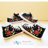 KALOCSAI MINTÁS TORNACIPŐ - KÉZI HÍMZÉS - FEKETE