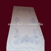   Pre-stamped table runner - hand embroidery - hungarien folk motif -  rectangular - 37x87 cm