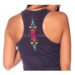 Hímzésmánia - hátulján hímzett matyó mintás trikó - kék - (XL)