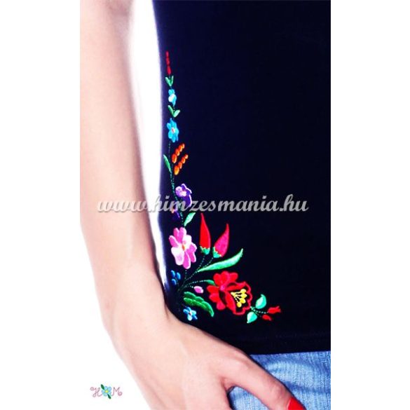 V-neck T-shirt short sleeves - machine embroidy - Kalocsa style Hungary - black