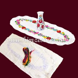 Pre-printed tablecloth set - hungarian hand embroidery - Kalocsa pattern - oval - 30x70 cm