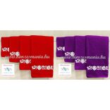 Piros kéztörlő, törölköző, fürdőlepedő fehér kalocsai motívummal - gép hímzés